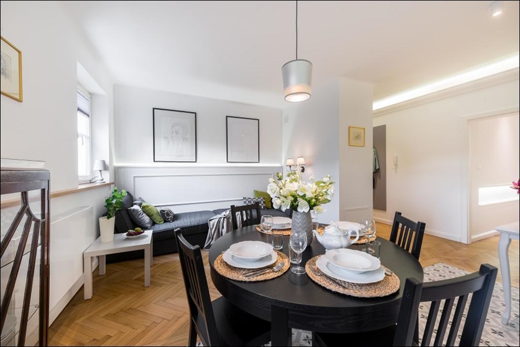 ורשה P&O Home Cinema Apartment Zakroczymska מראה חיצוני תמונה